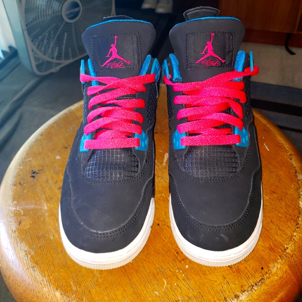 Air Jordan 4 (Radio Raheem)